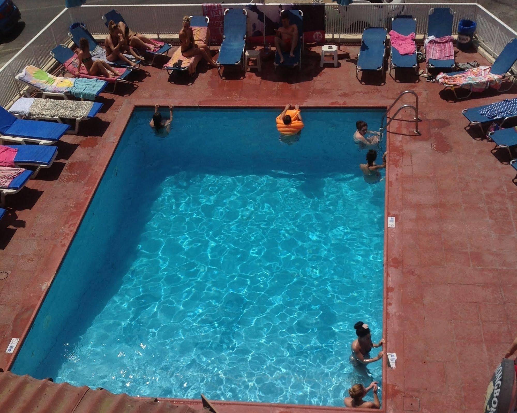 Efi Hotel Apts Agia Napa Buitenkant foto