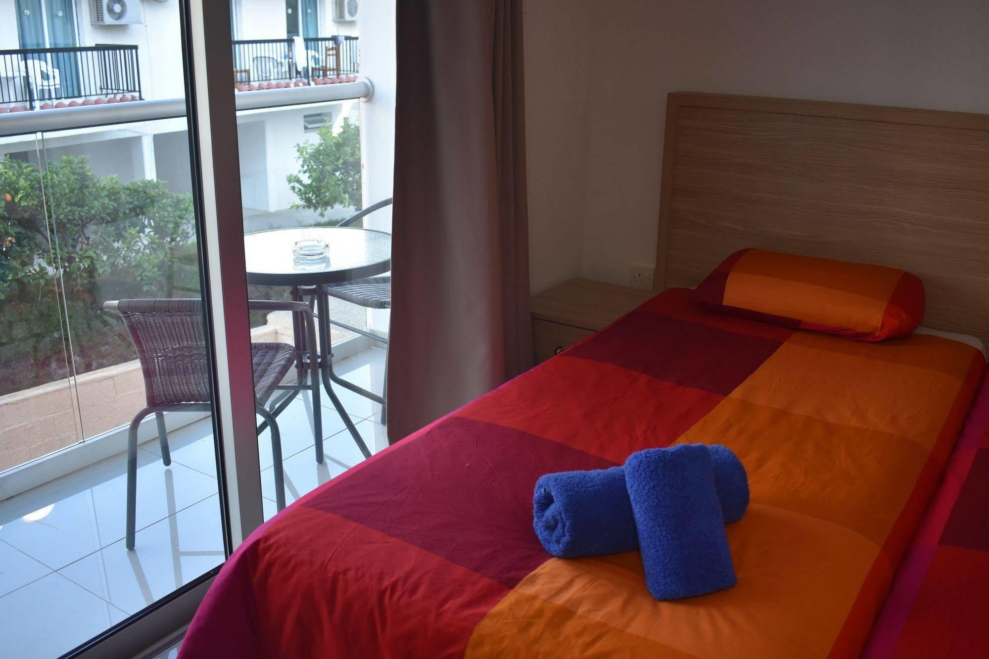 Efi Hotel Apts Agia Napa Buitenkant foto